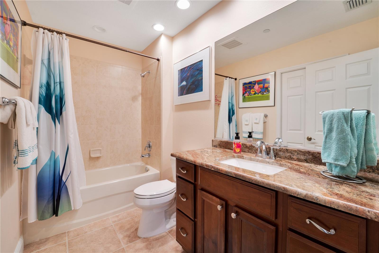 Image 23 of 45 For 6350 Watercrest Way 203