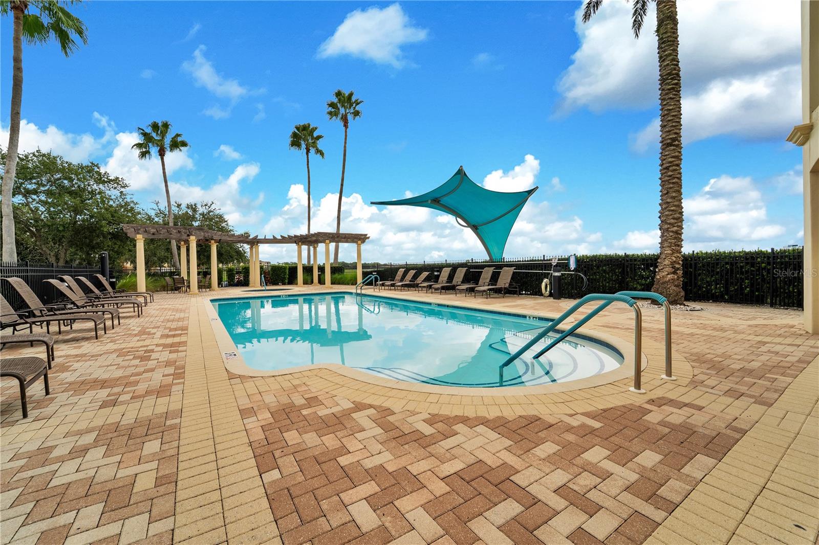 Image 37 of 45 For 6350 Watercrest Way 203