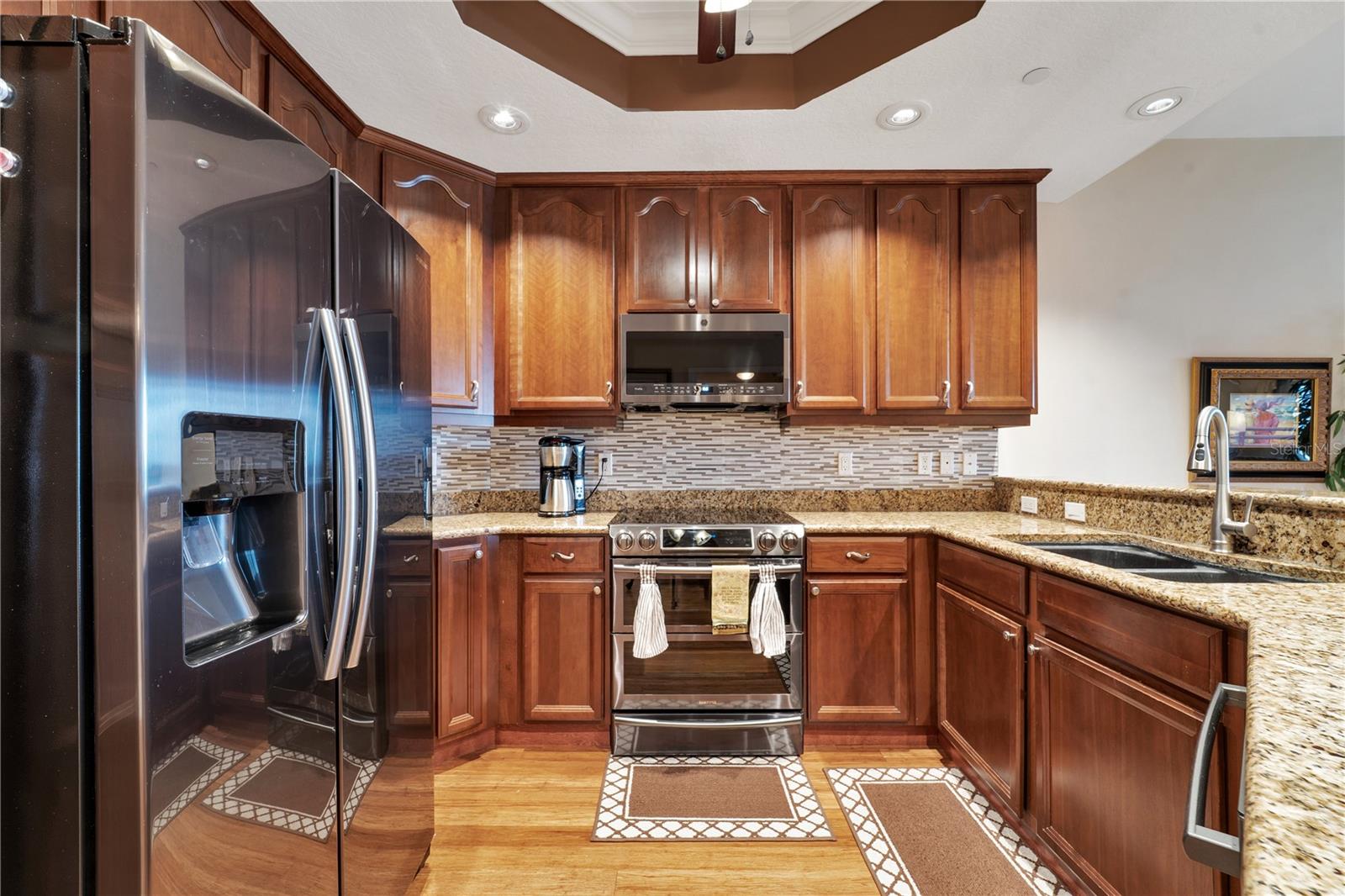 Image 9 of 45 For 6350 Watercrest Way 203