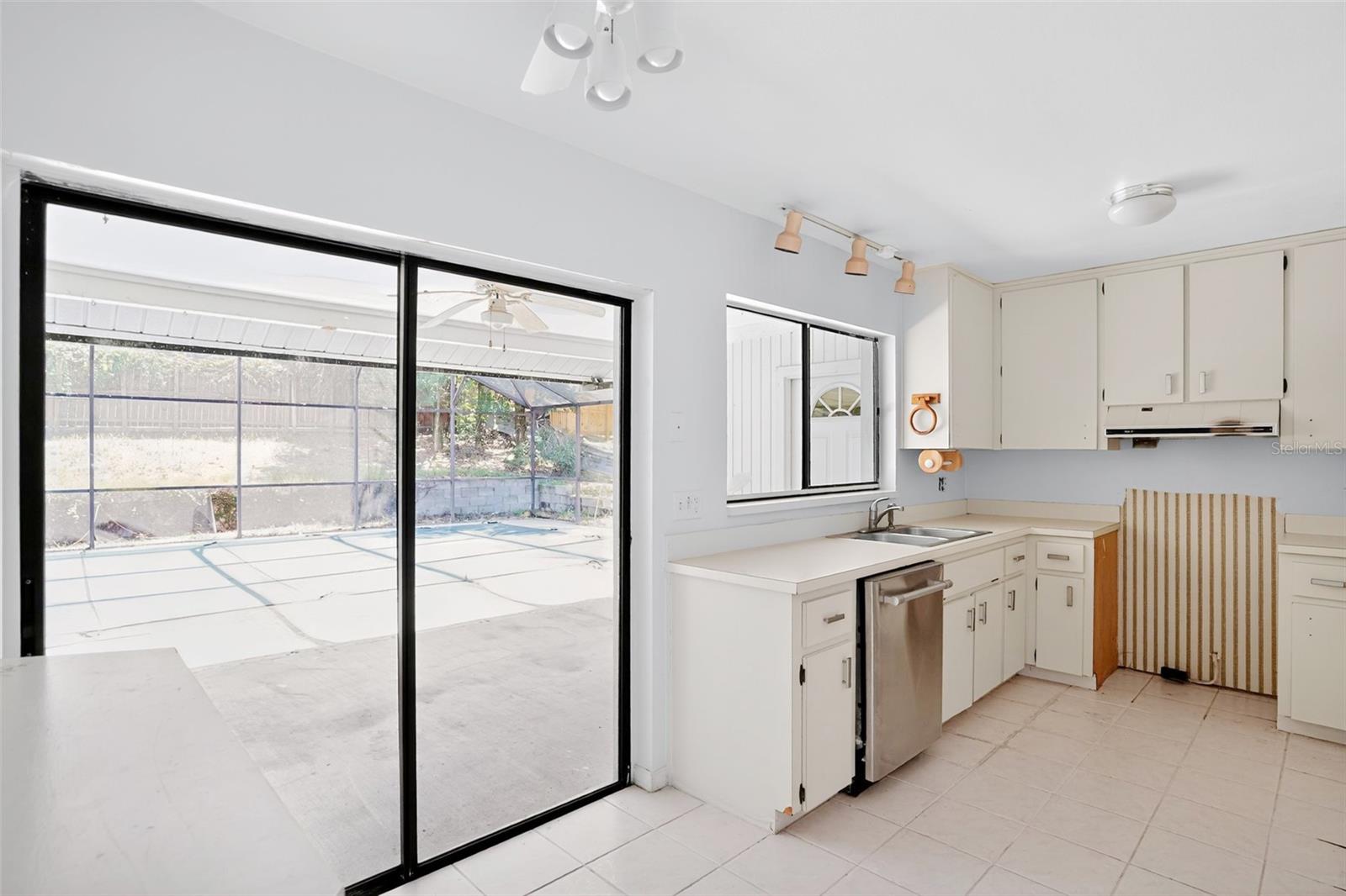 Image 12 of 24 For 7614 Brisbane Court