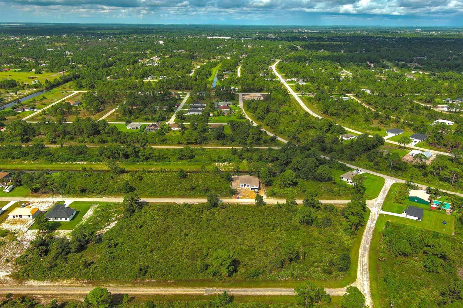 Image 2 of 14 For 642 Vasser Avenue S