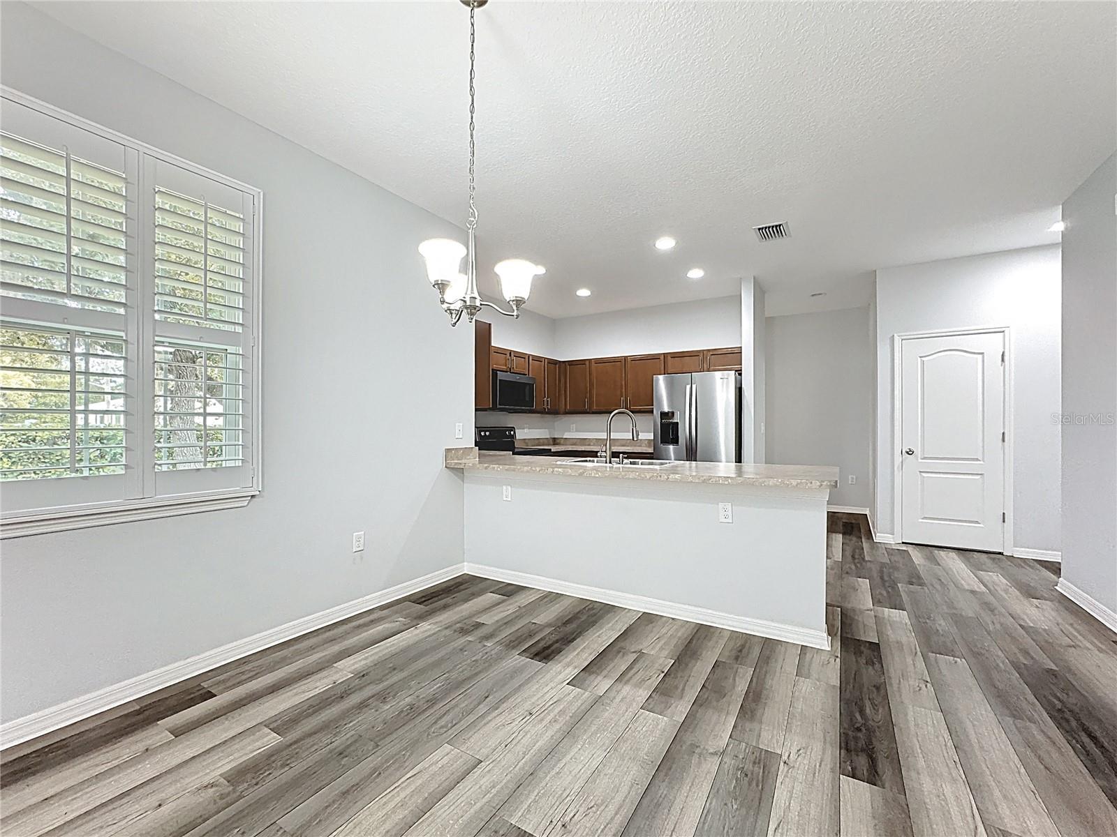 Image 21 of 46 For 1773 Barton Towne Circle