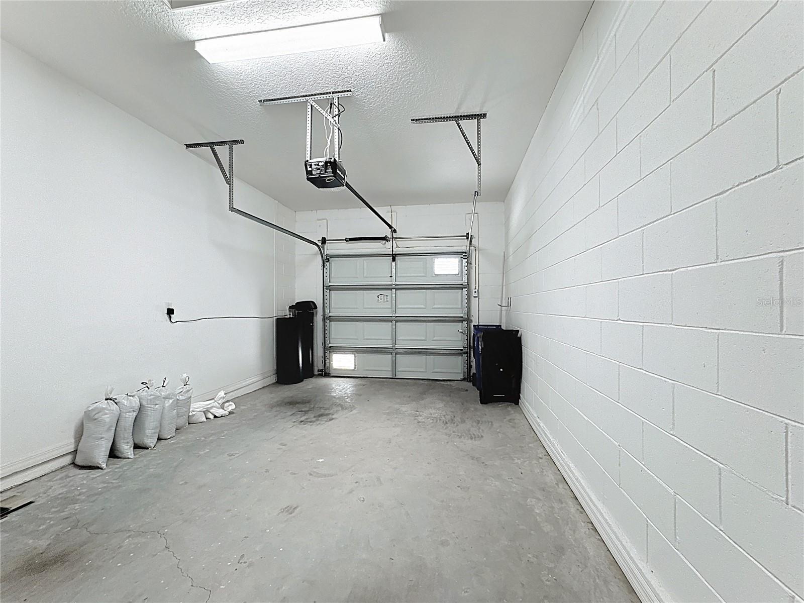 Image 29 of 46 For 1773 Barton Towne Circle