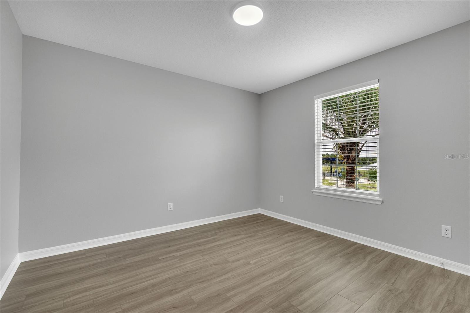 Image 32 of 48 For 8044 Wood Sage Drive
