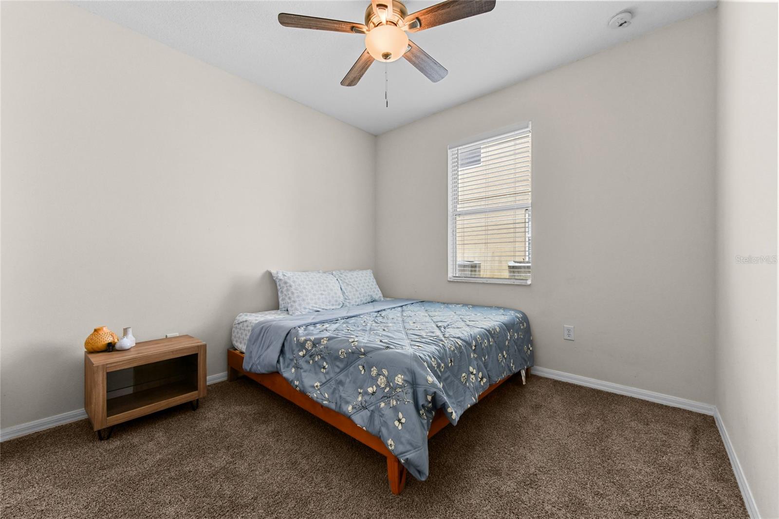 Image 34 of 40 For 3410 Waterfront Drive