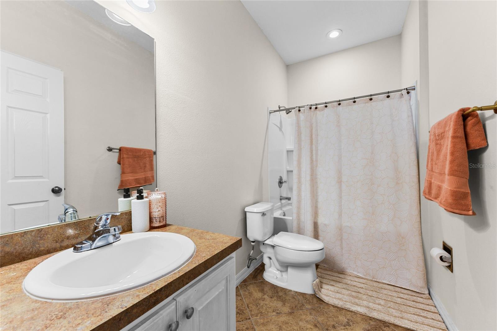 Image 40 of 40 For 3410 Waterfront Drive