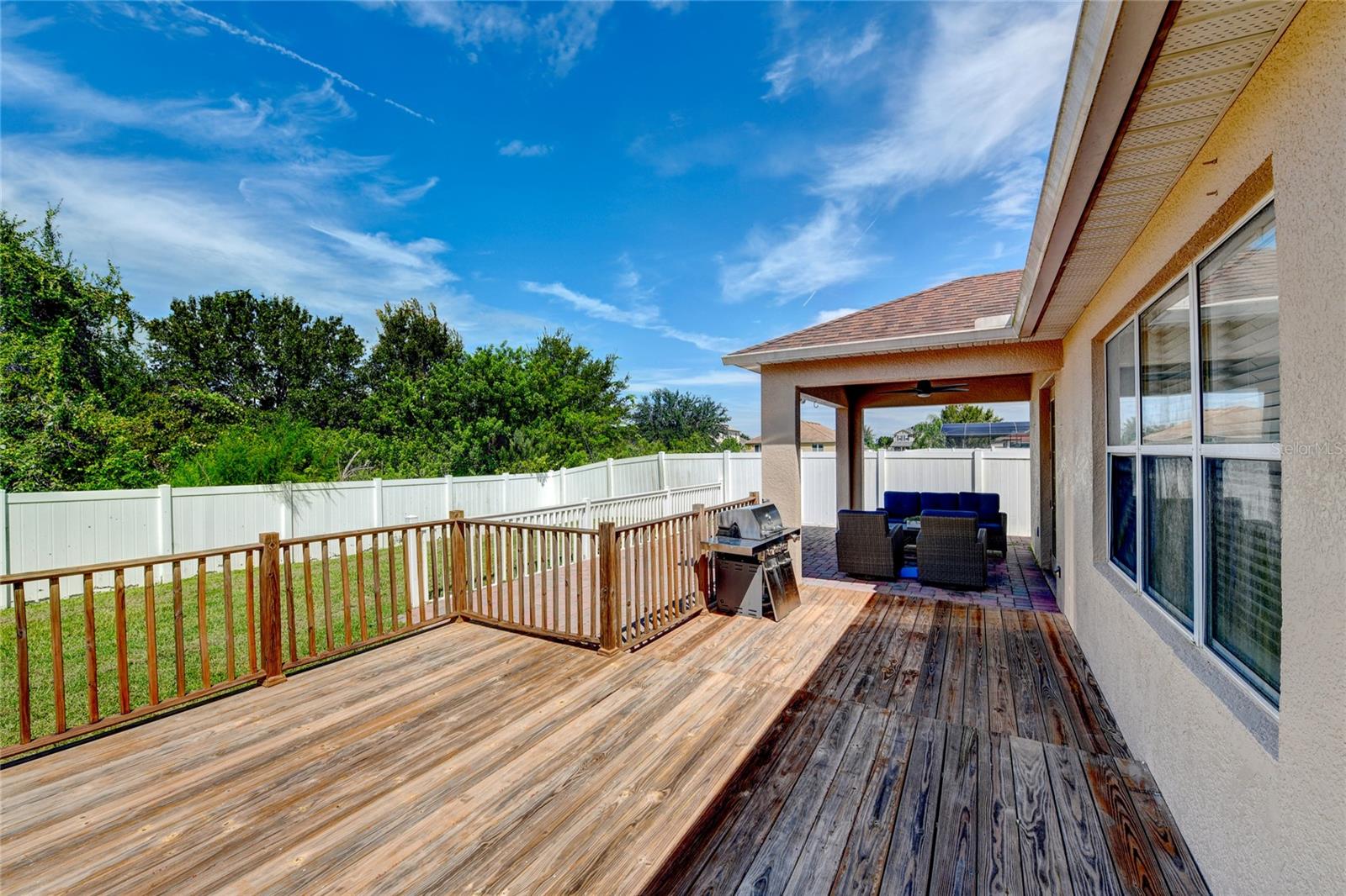 Image 6 of 40 For 3410 Waterfront Drive