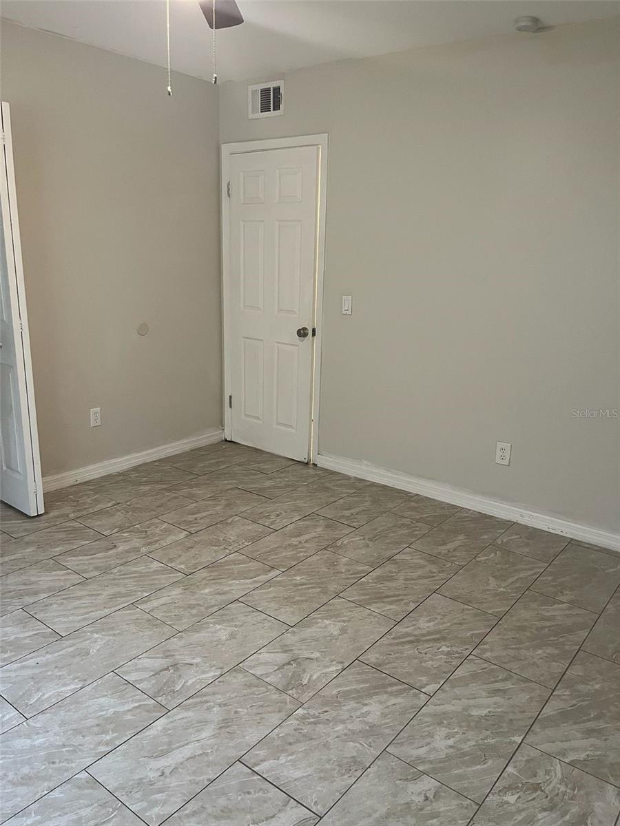 Image 9 of 18 For 5885 Dahlia Drive 19