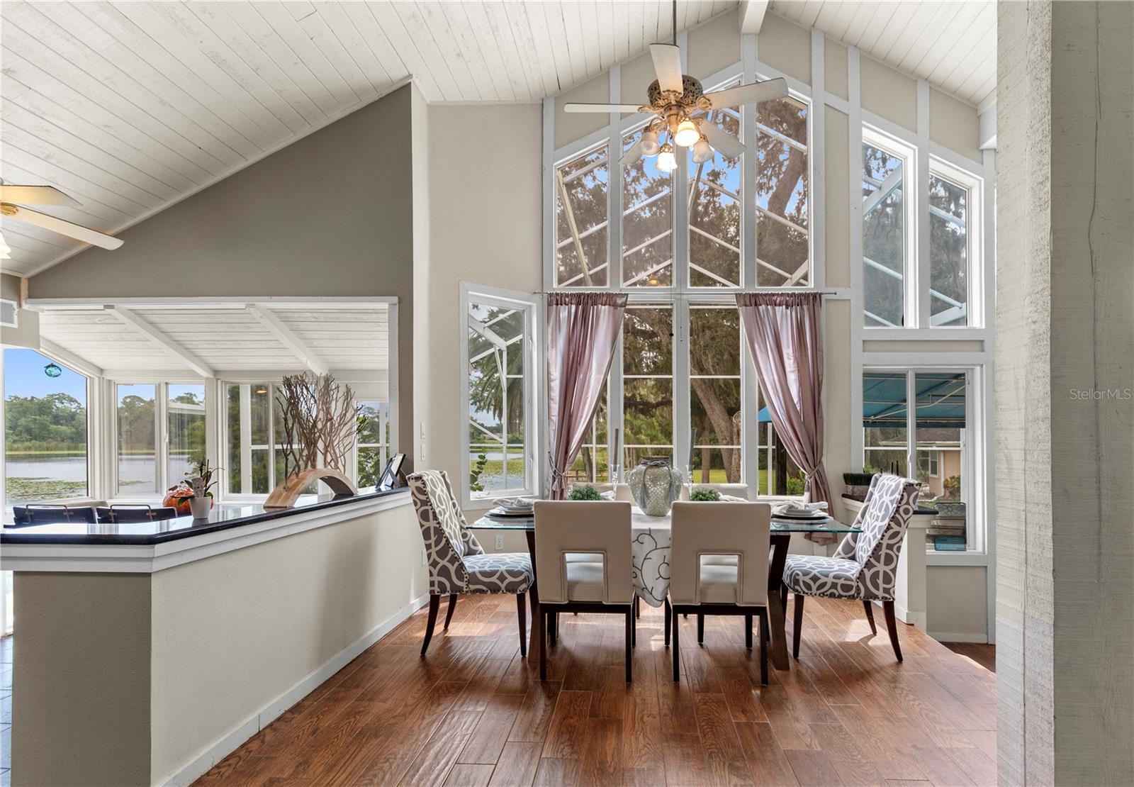 Image 5 of 47 For 4574 Sailbreeze Court