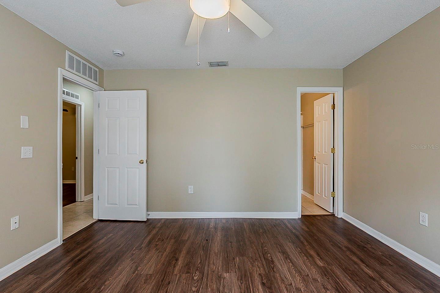 Image 17 of 29 For 13826 Gentle Woods Avenue