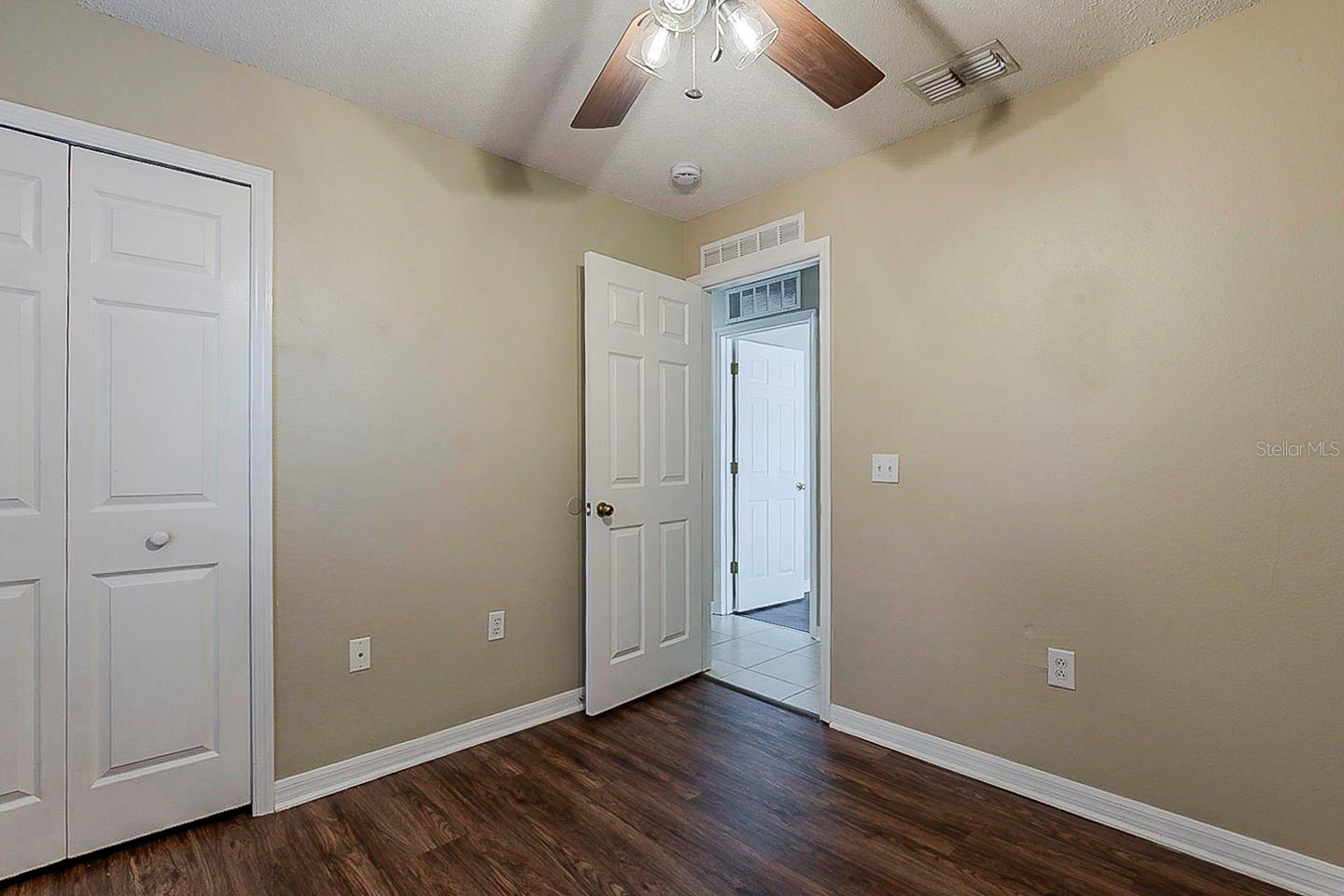 Image 21 of 29 For 13826 Gentle Woods Avenue