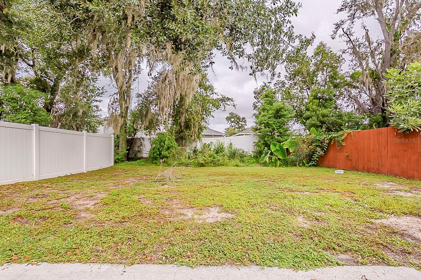 Image 28 of 29 For 13826 Gentle Woods Avenue