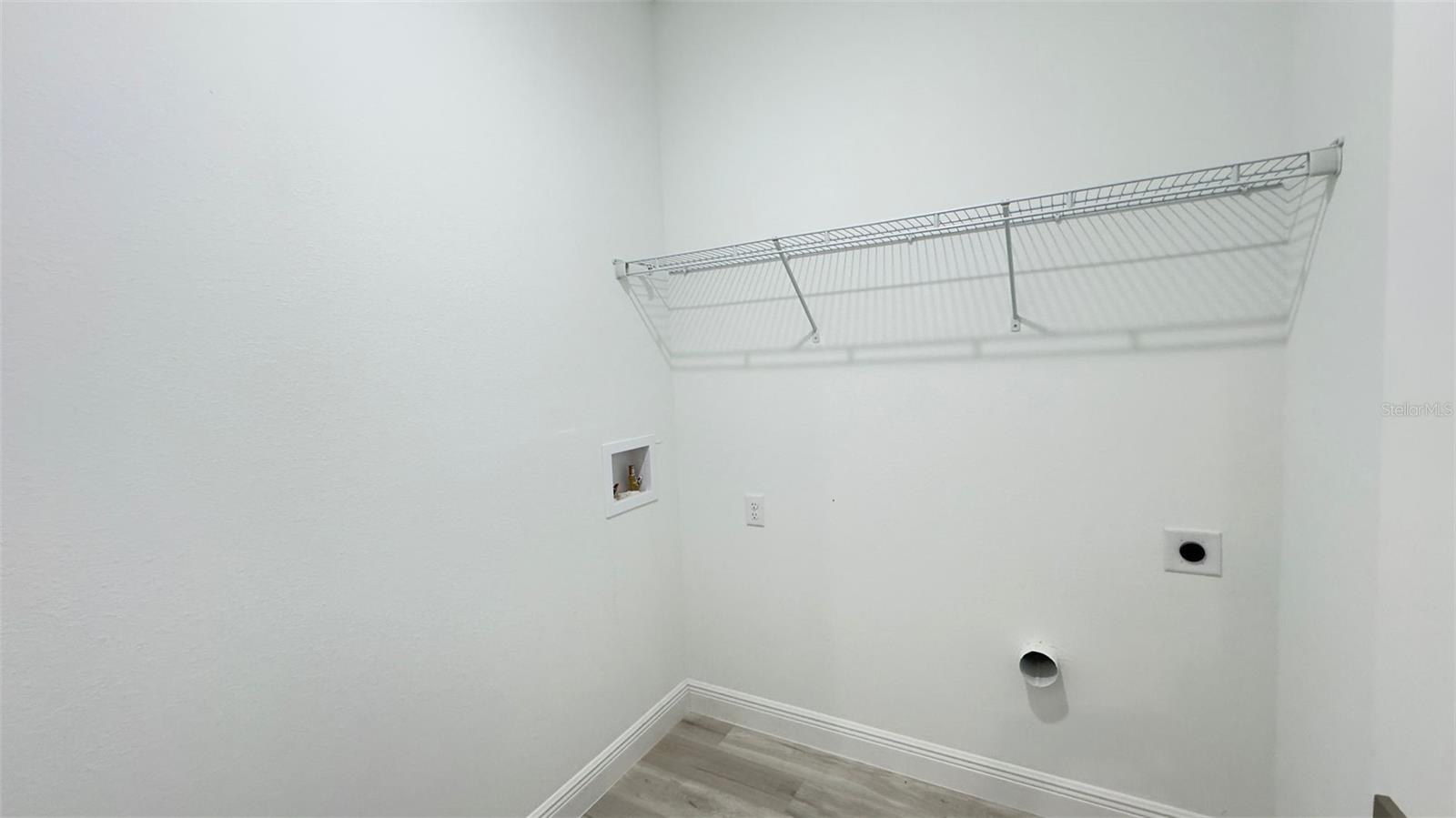 Listing photo id 20 for 5902 Darlington Drive