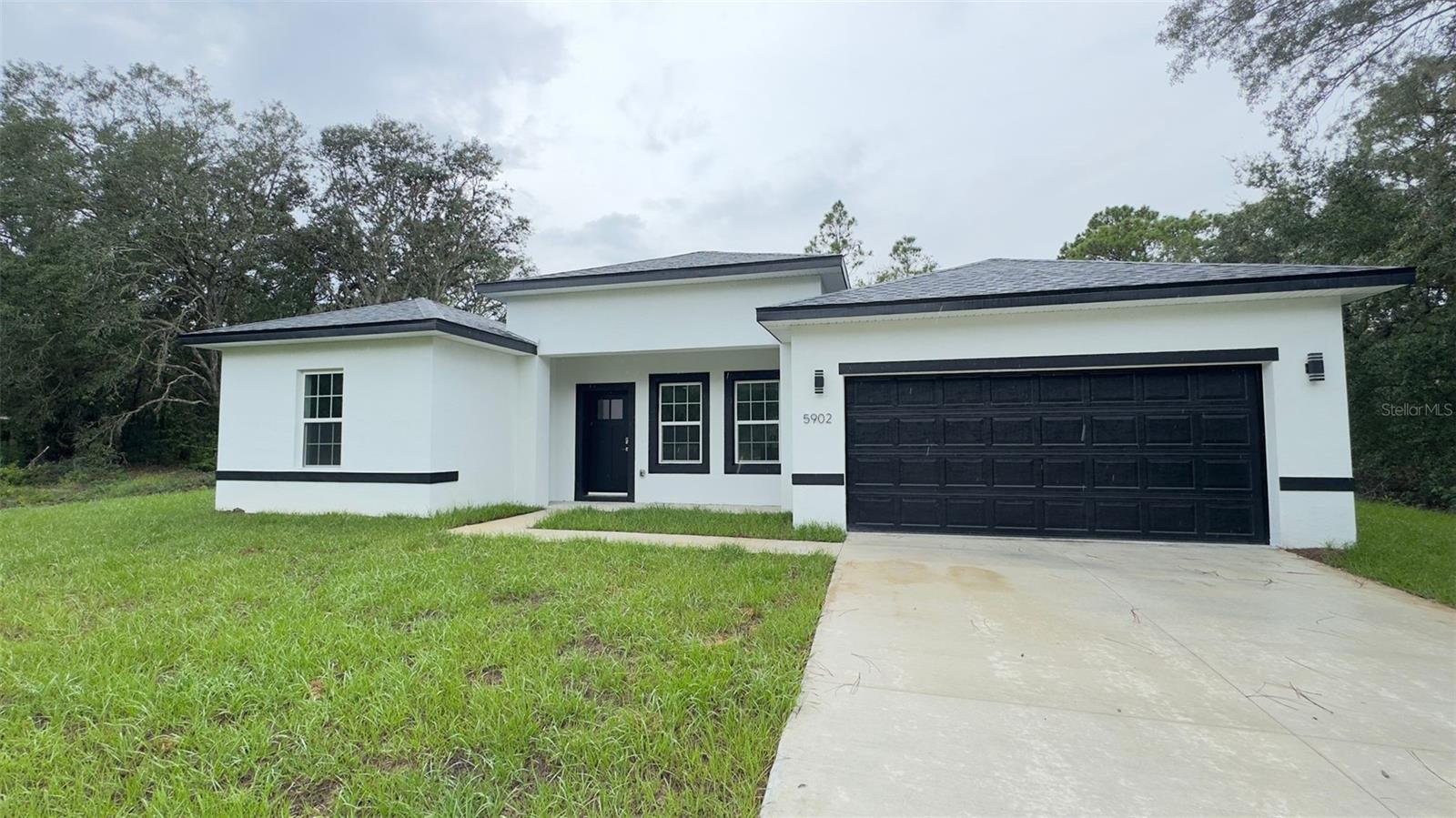 Listing photo id 25 for 5902 Darlington Drive