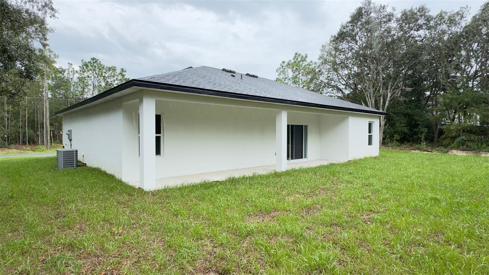 Listing photo id 26 for 5902 Darlington Drive