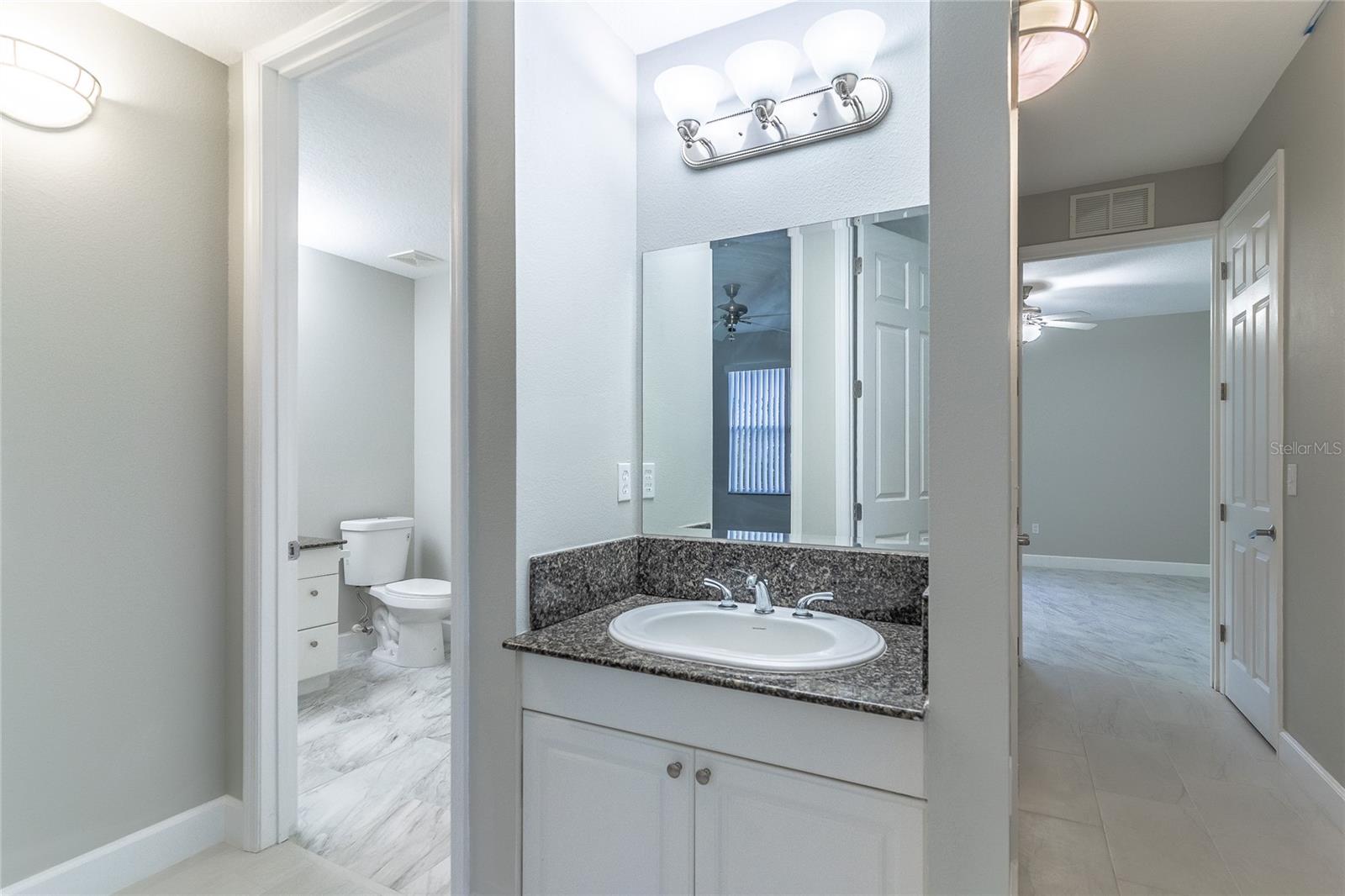 Image 25 of 39 For 2045 Grand Oak Drive