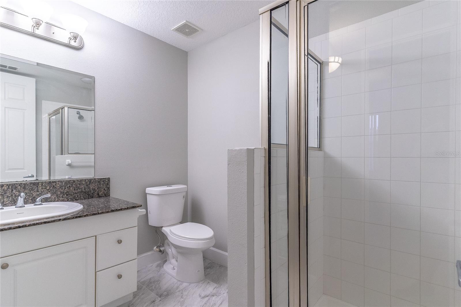 Image 26 of 39 For 2045 Grand Oak Drive