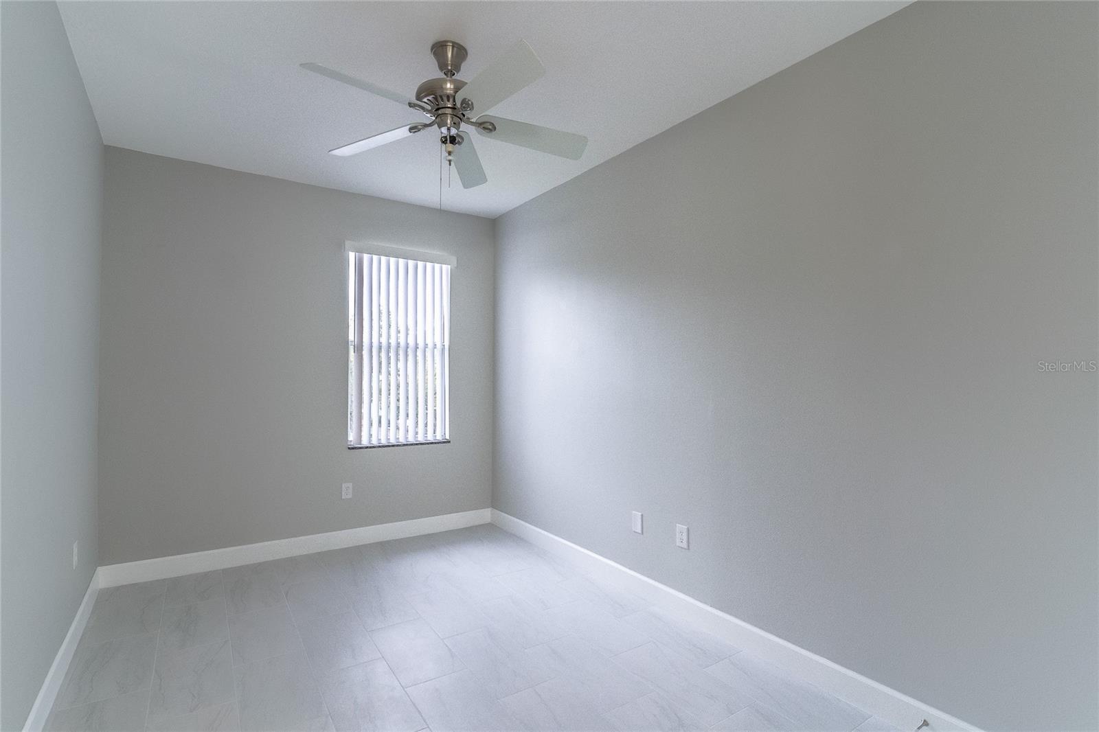 Image 30 of 39 For 2045 Grand Oak Drive