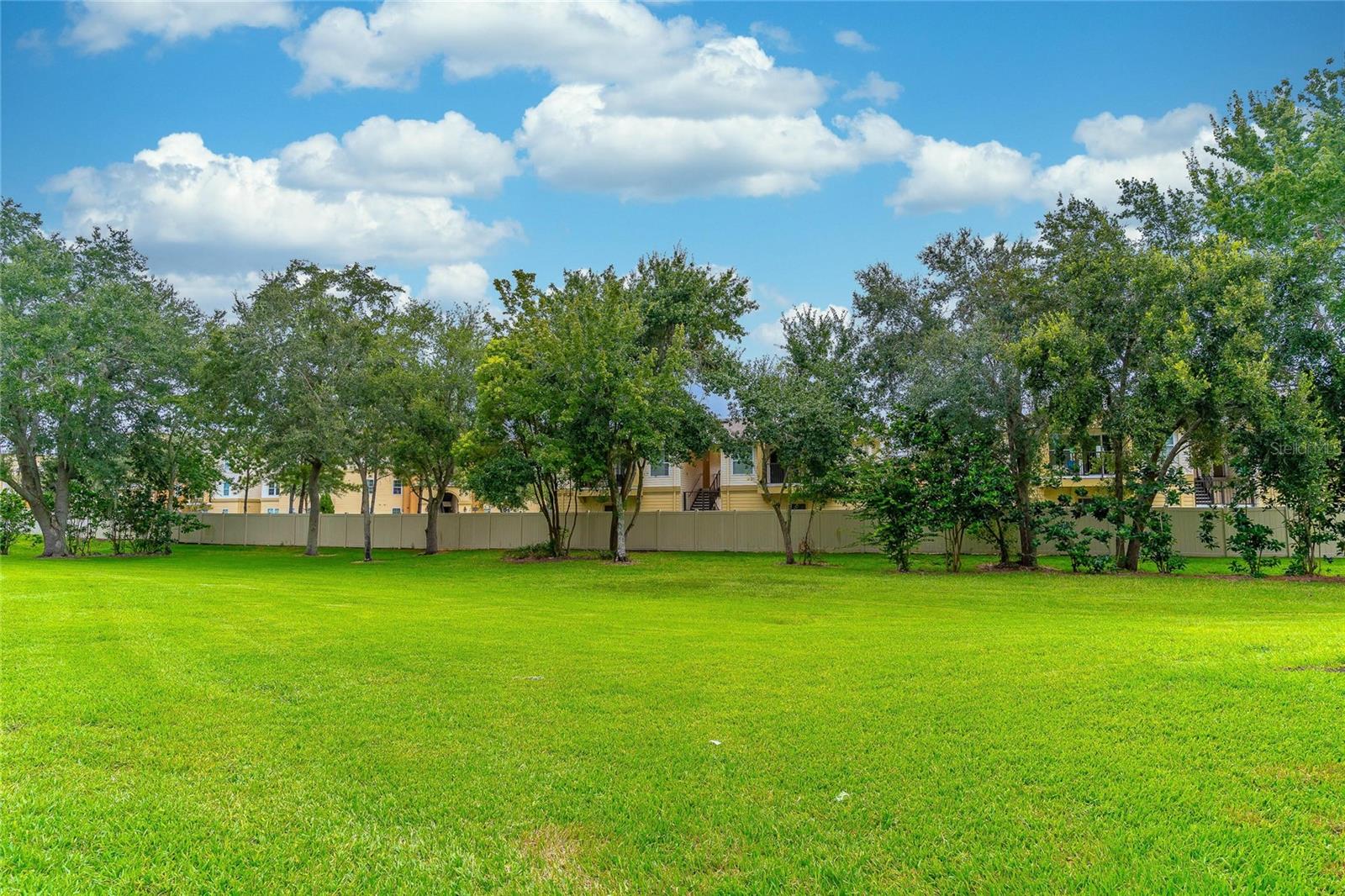 Image 33 of 39 For 2045 Grand Oak Drive
