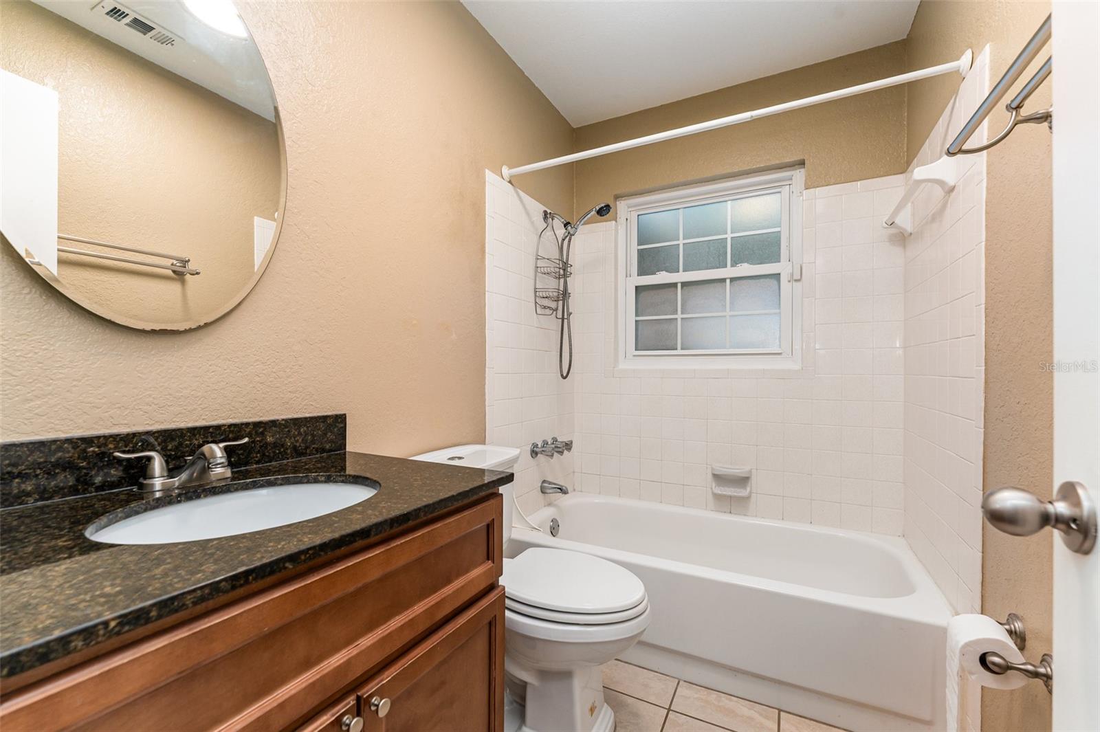 Image 19 of 25 For 6204 Sweetwater Drive E