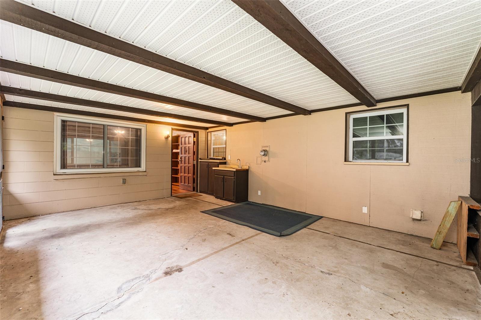 Image 20 of 25 For 6204 Sweetwater Drive E