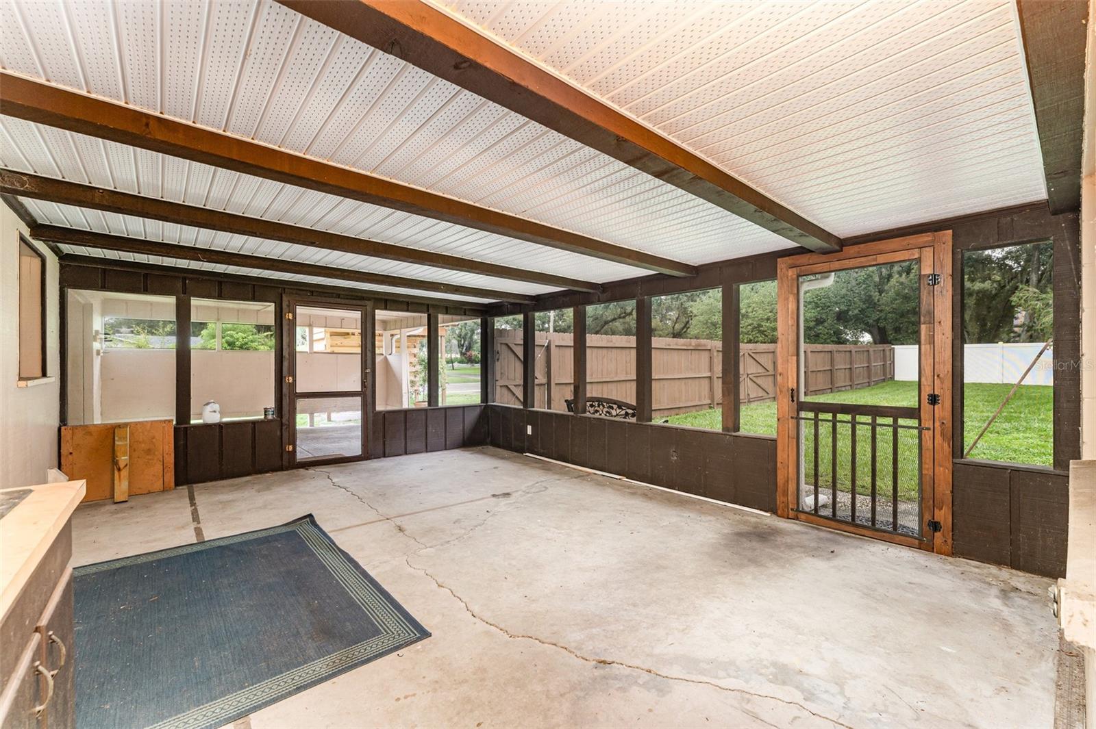 Image 22 of 25 For 6204 Sweetwater Drive E