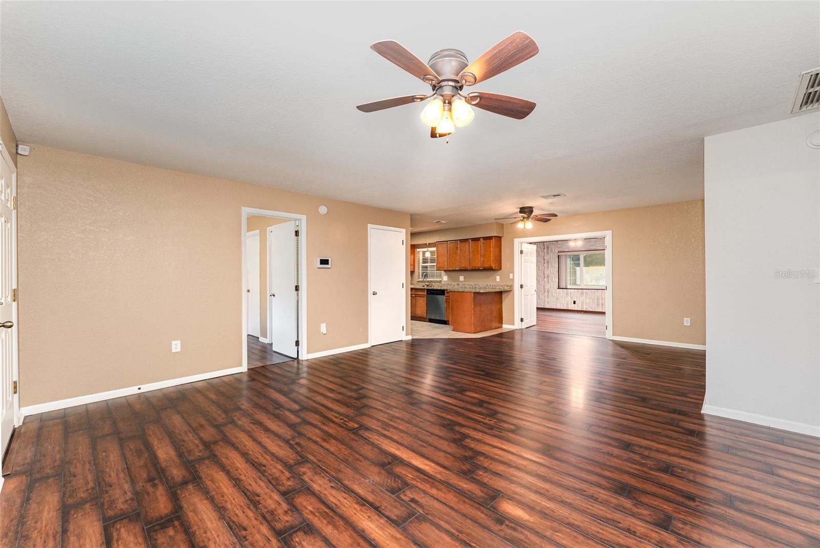 Image 4 of 25 For 6204 Sweetwater Drive E