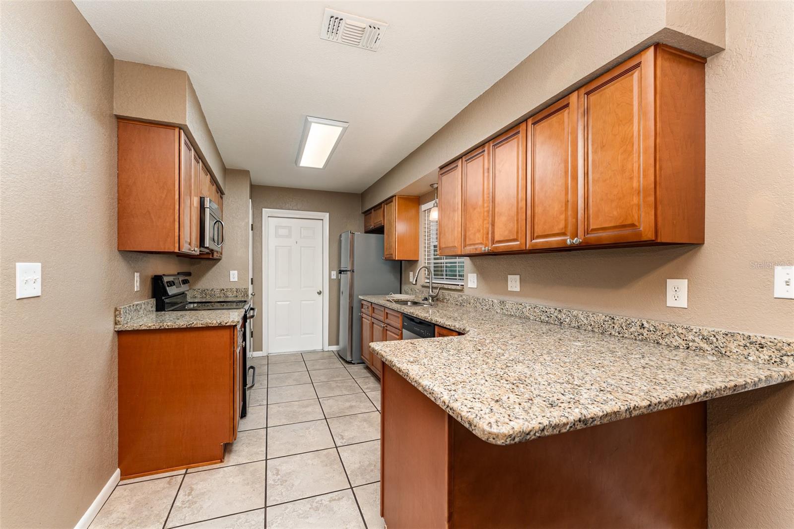 Image 9 of 25 For 6204 Sweetwater Drive E