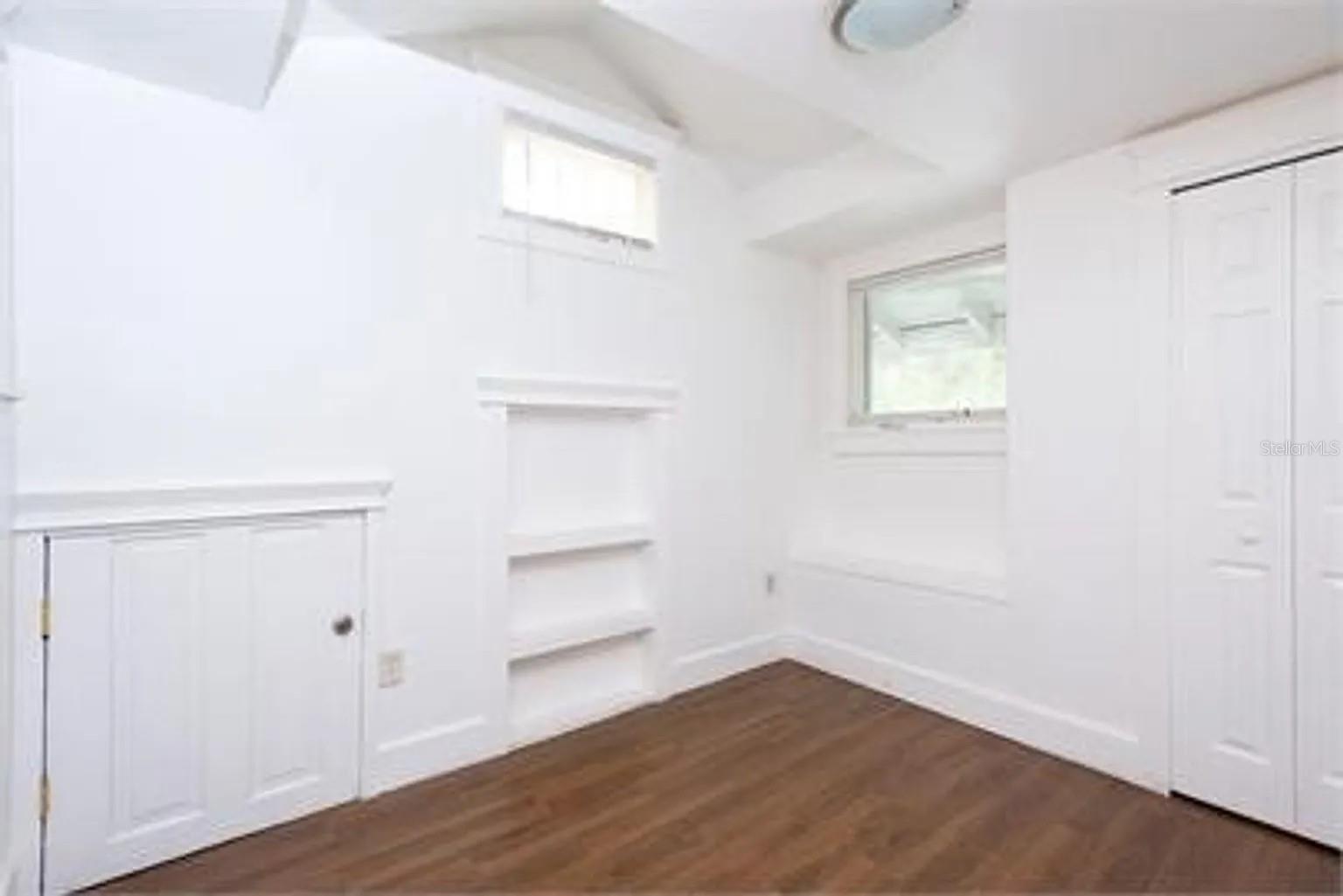 Image 13 of 25 For 713 Newport Avenue C