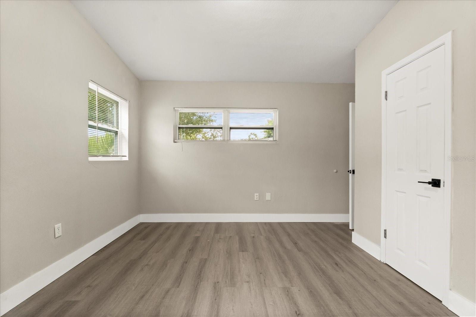 Image 10 of 27 For 6113 Hialeah Street
