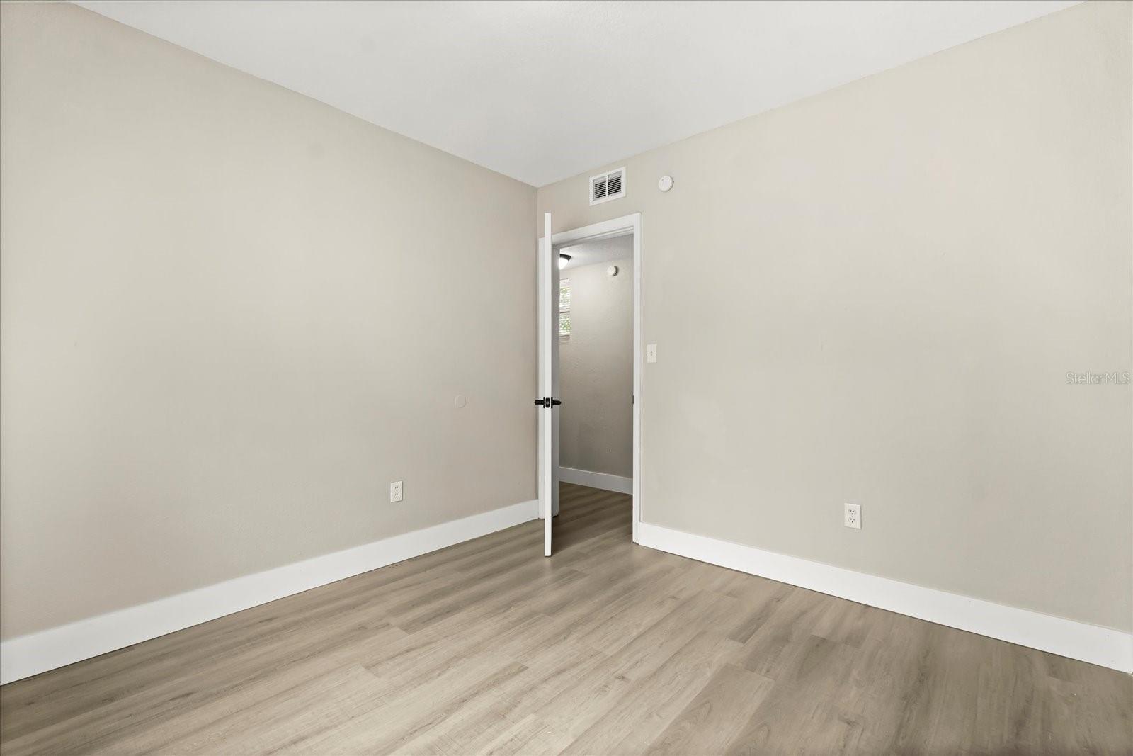 Image 13 of 27 For 6113 Hialeah Street