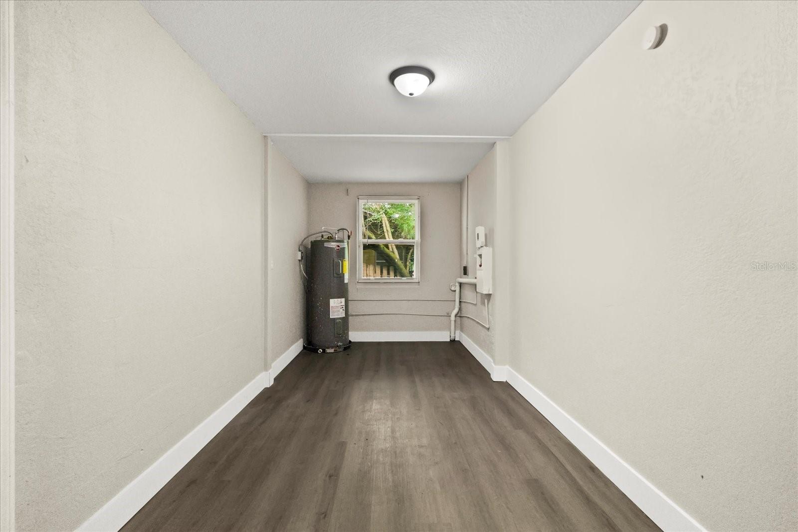 Image 21 of 27 For 6113 Hialeah Street