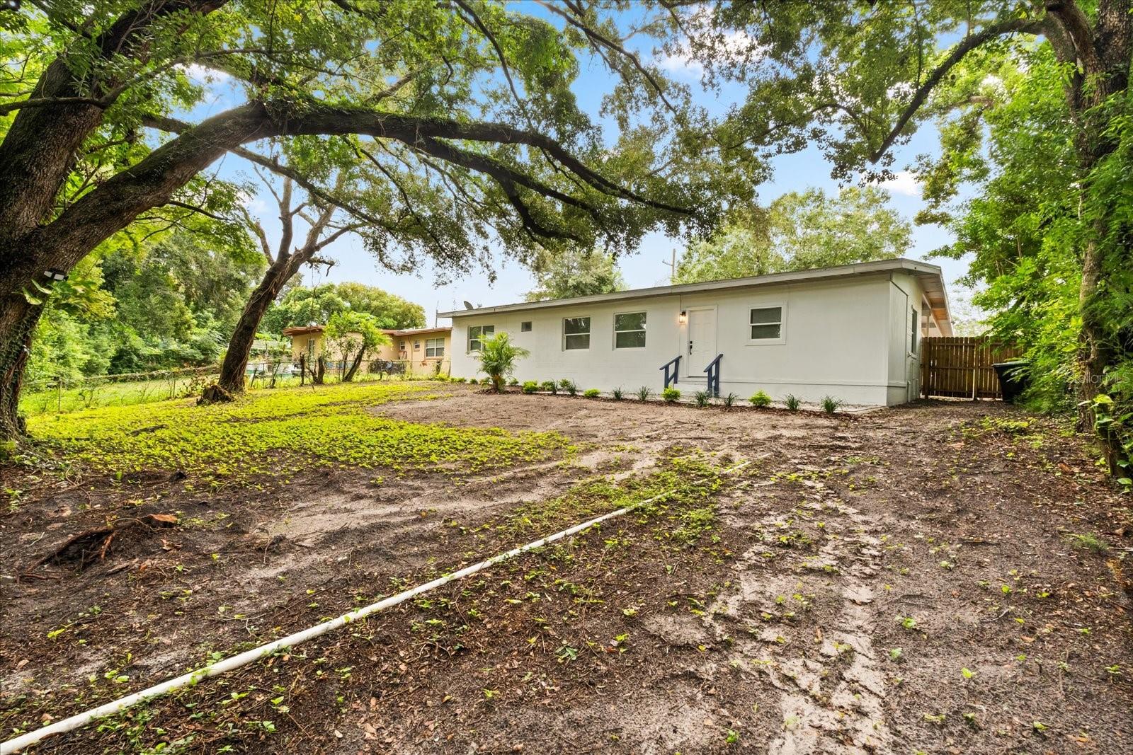 Image 24 of 27 For 6113 Hialeah Street