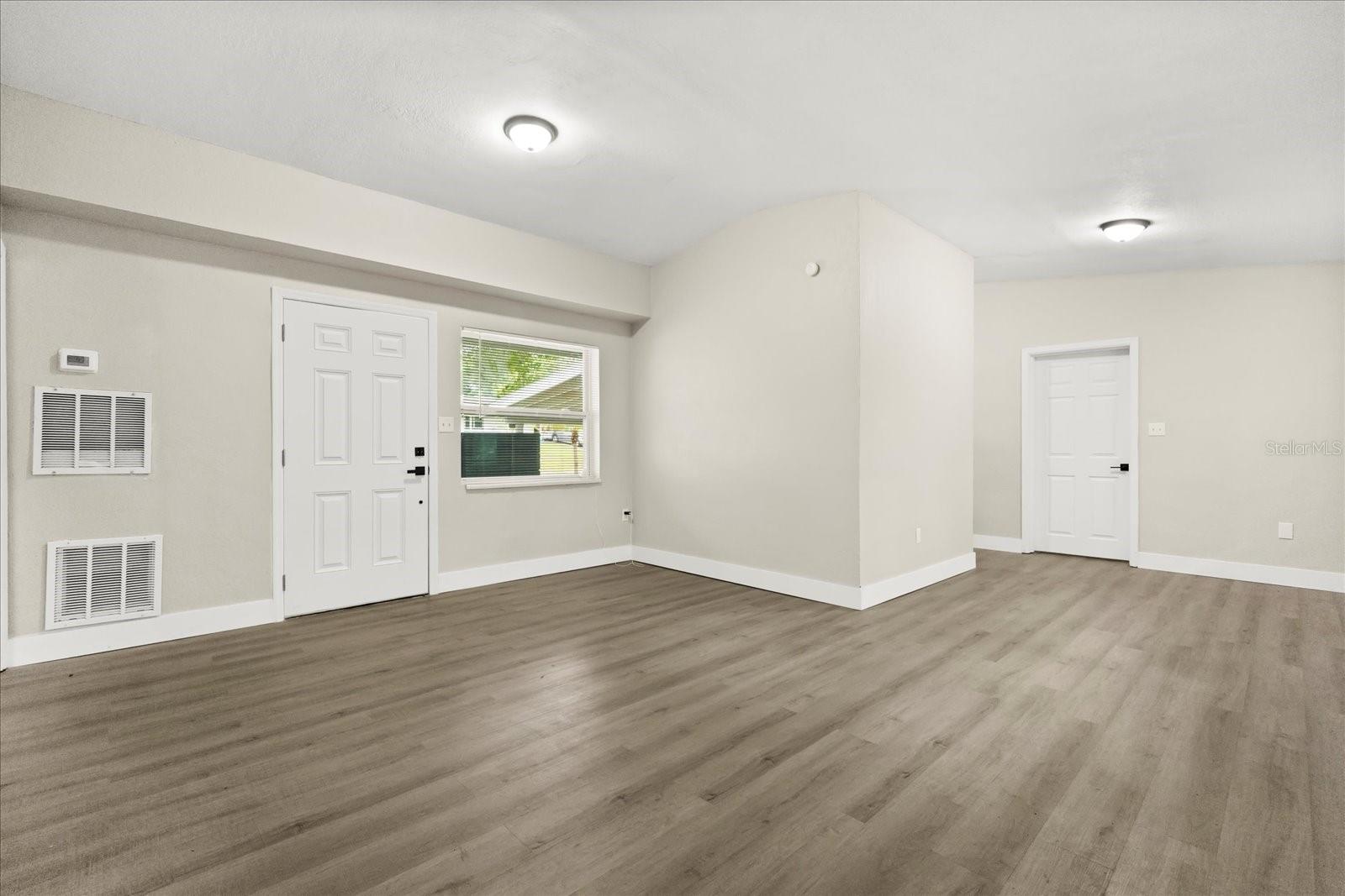 Image 3 of 27 For 6113 Hialeah Street