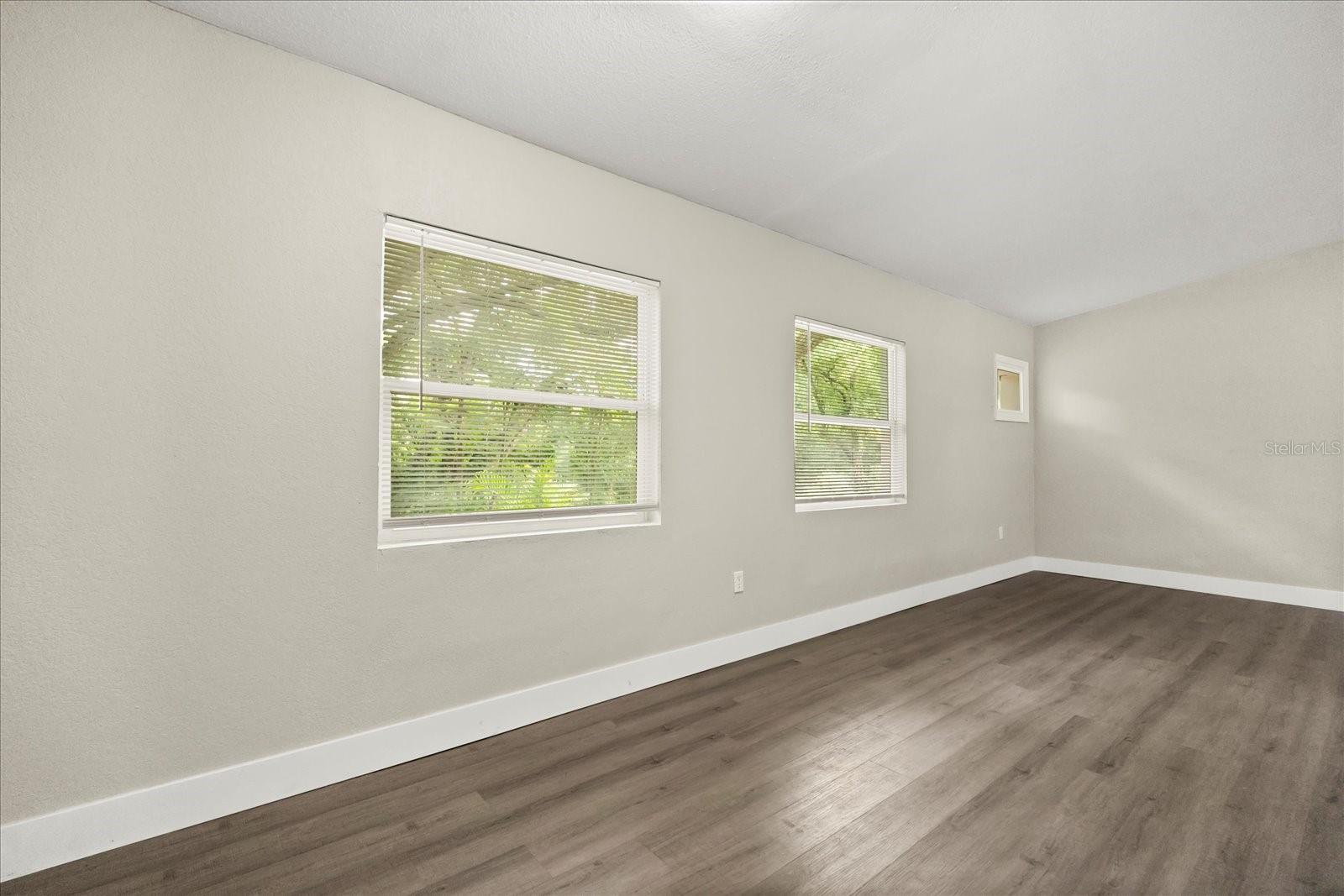 Image 5 of 27 For 6113 Hialeah Street