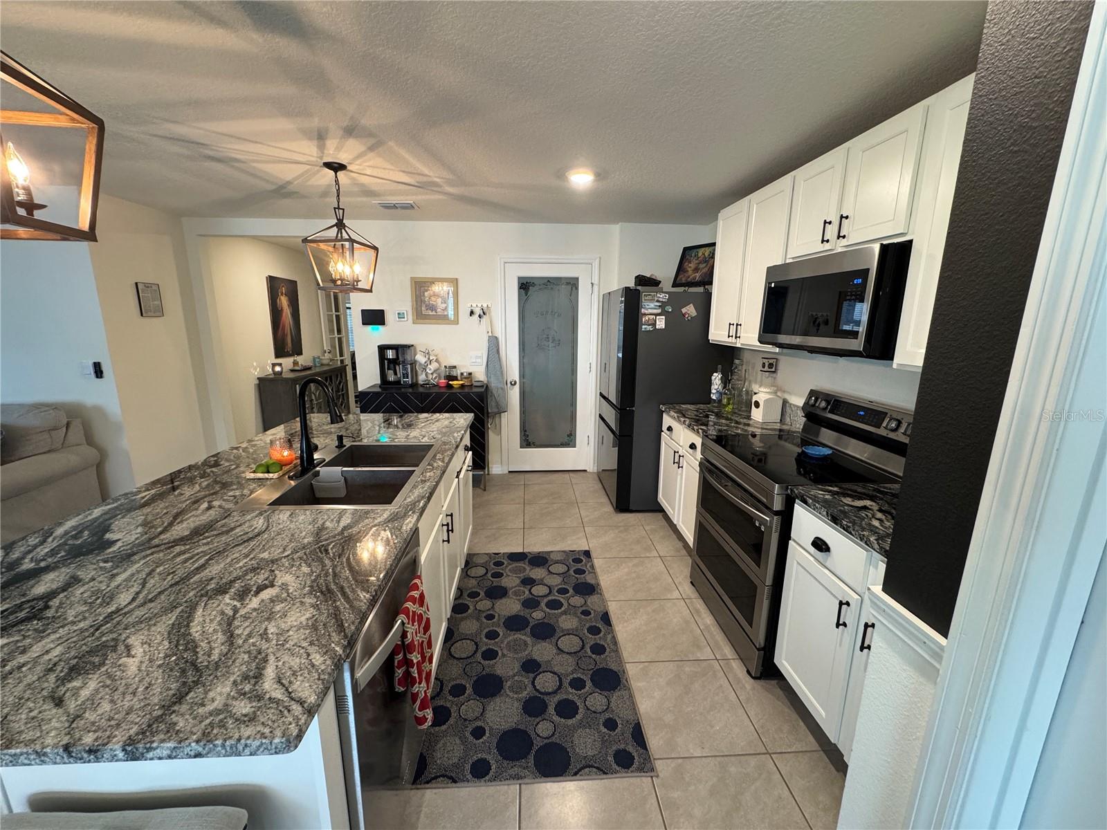 Image 13 of 22 For 6938 111th Place