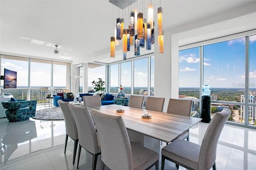 Image 10 of 27 For 150 Robinson Street 29b