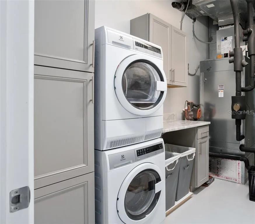 Image 27 of 27 For 150 Robinson Street 29b