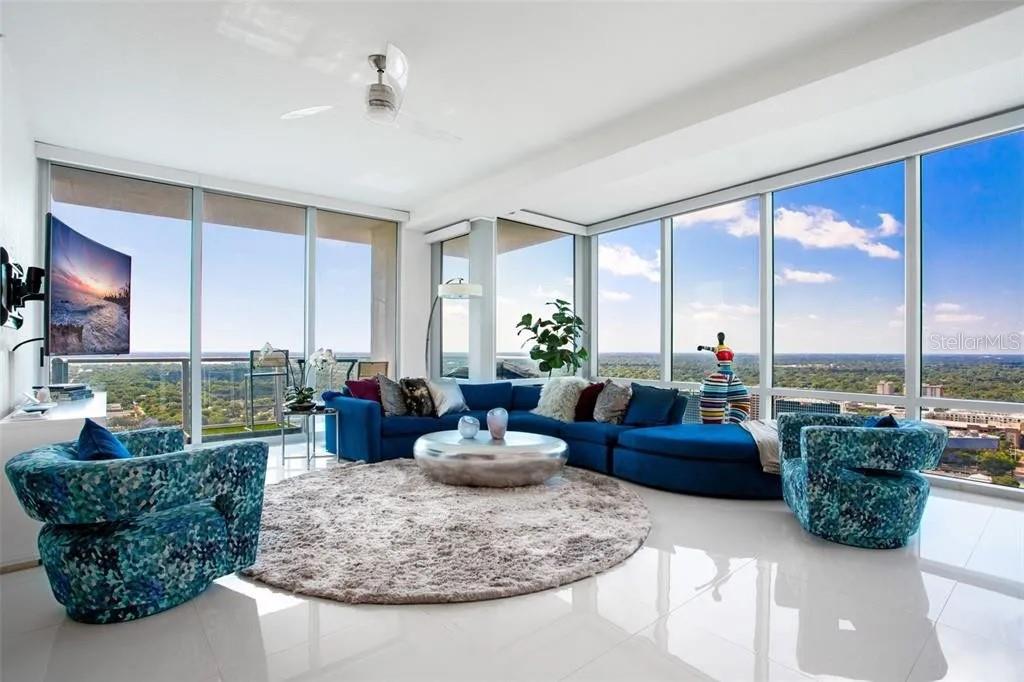 Image 8 of 27 For 150 Robinson Street 29b