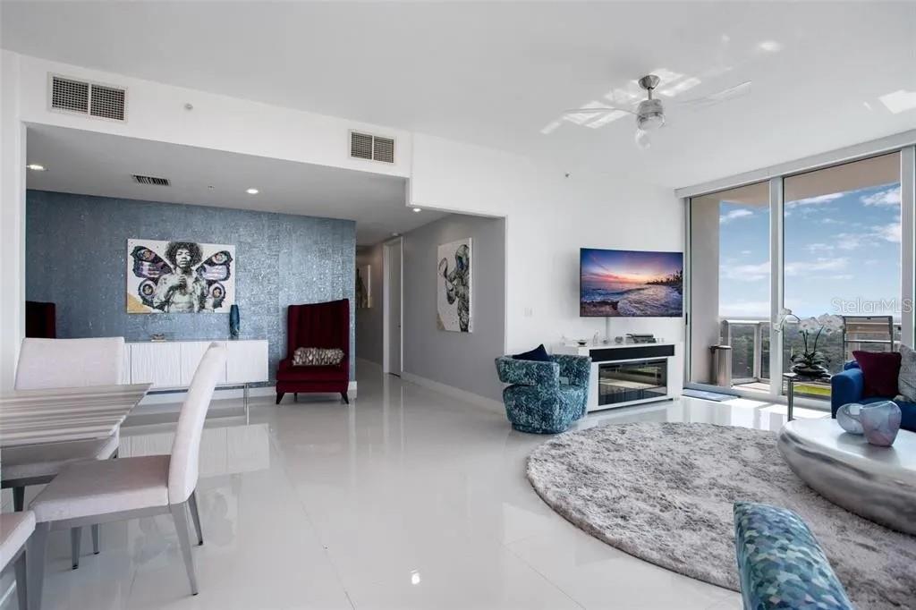 Image 9 of 27 For 150 Robinson Street 29b