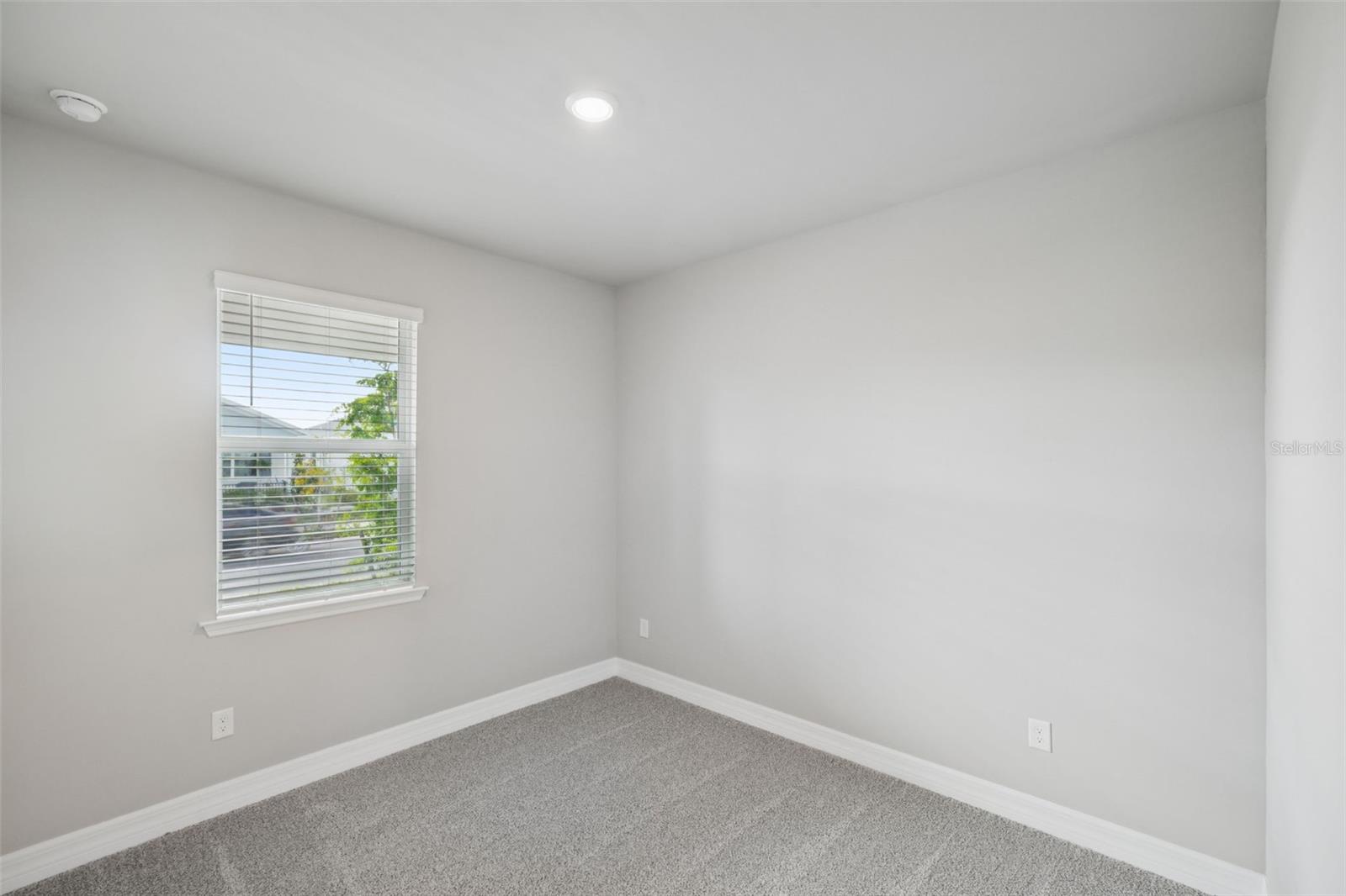 Image 14 of 42 For 44314 Frontier Drive