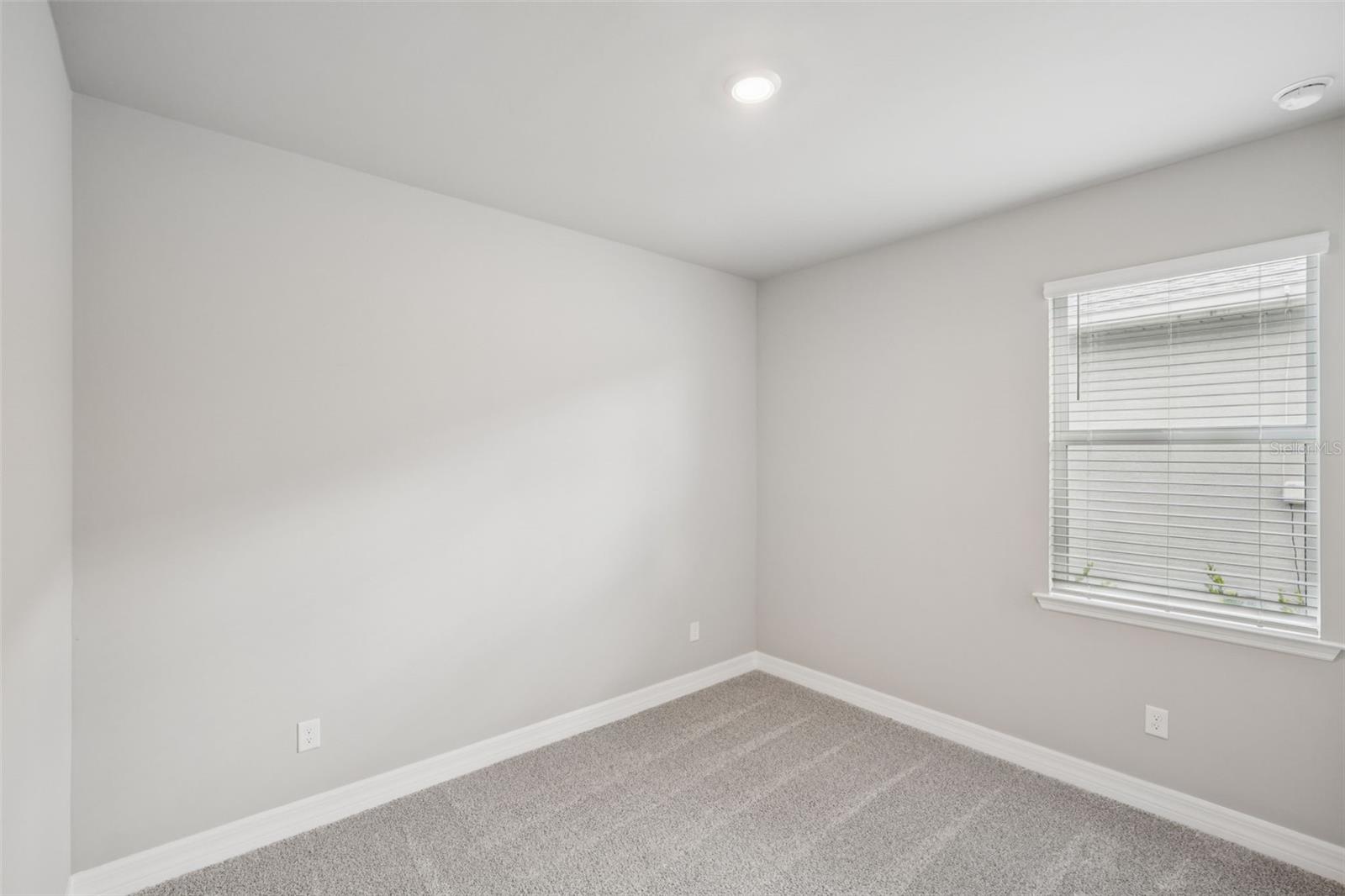 Image 21 of 42 For 44314 Frontier Drive