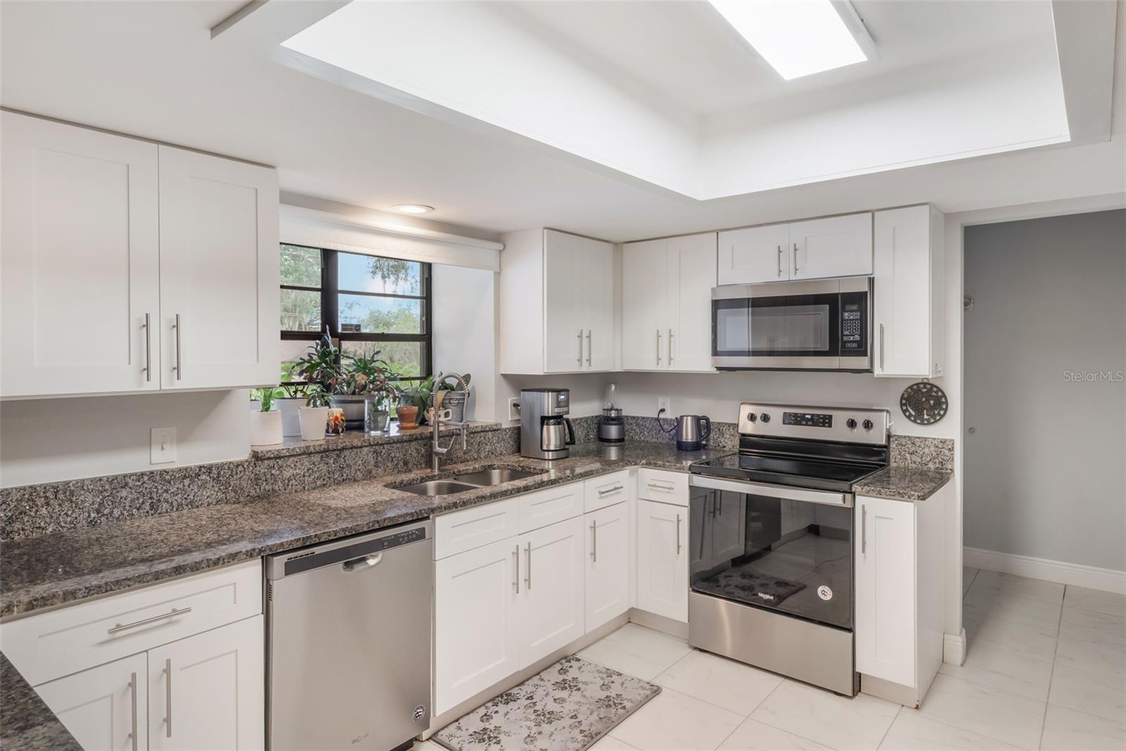Image 12 of 42 For 1760 12th Street