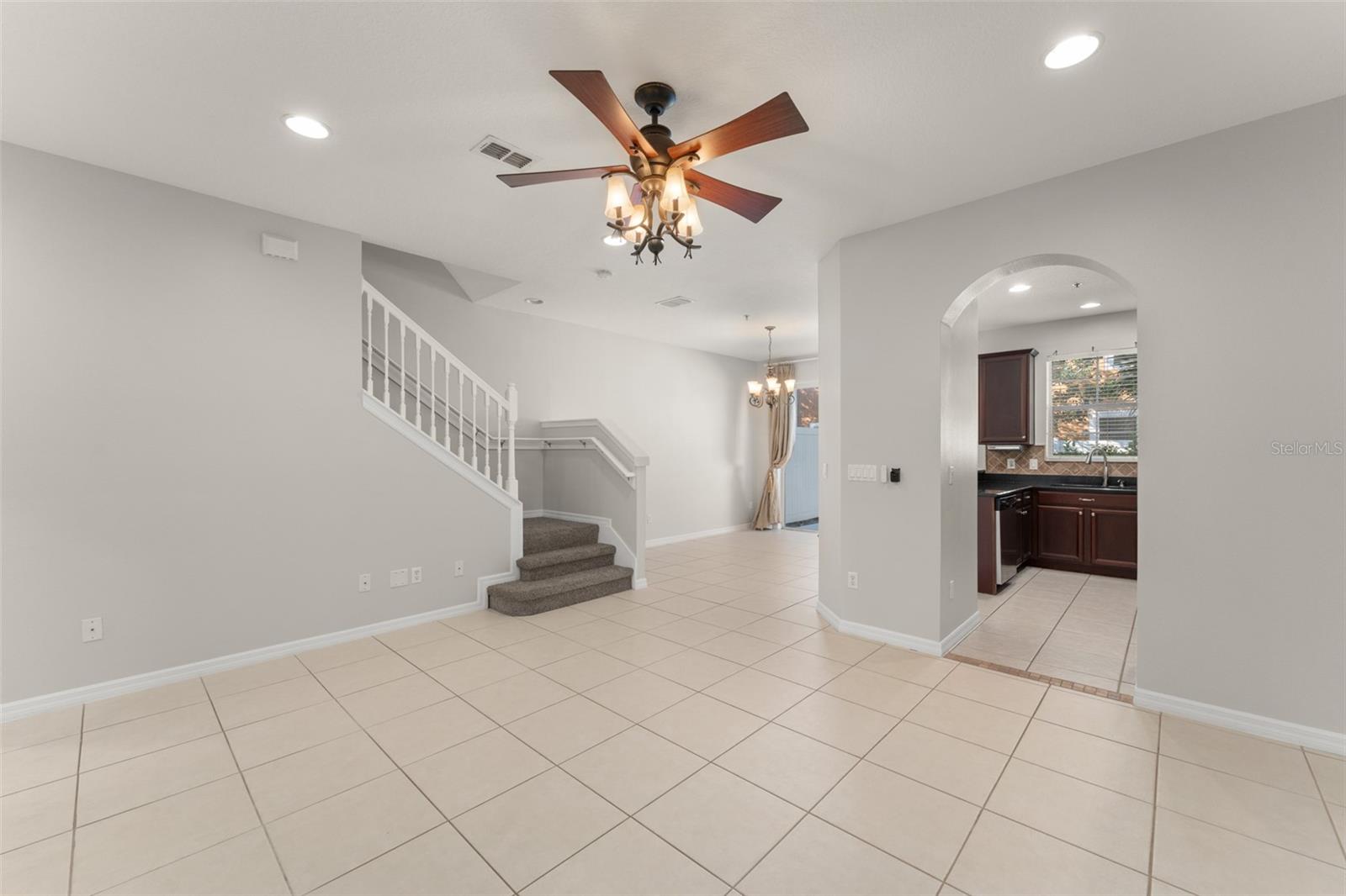 Image 10 of 41 For 9434 Tawnyberry Street