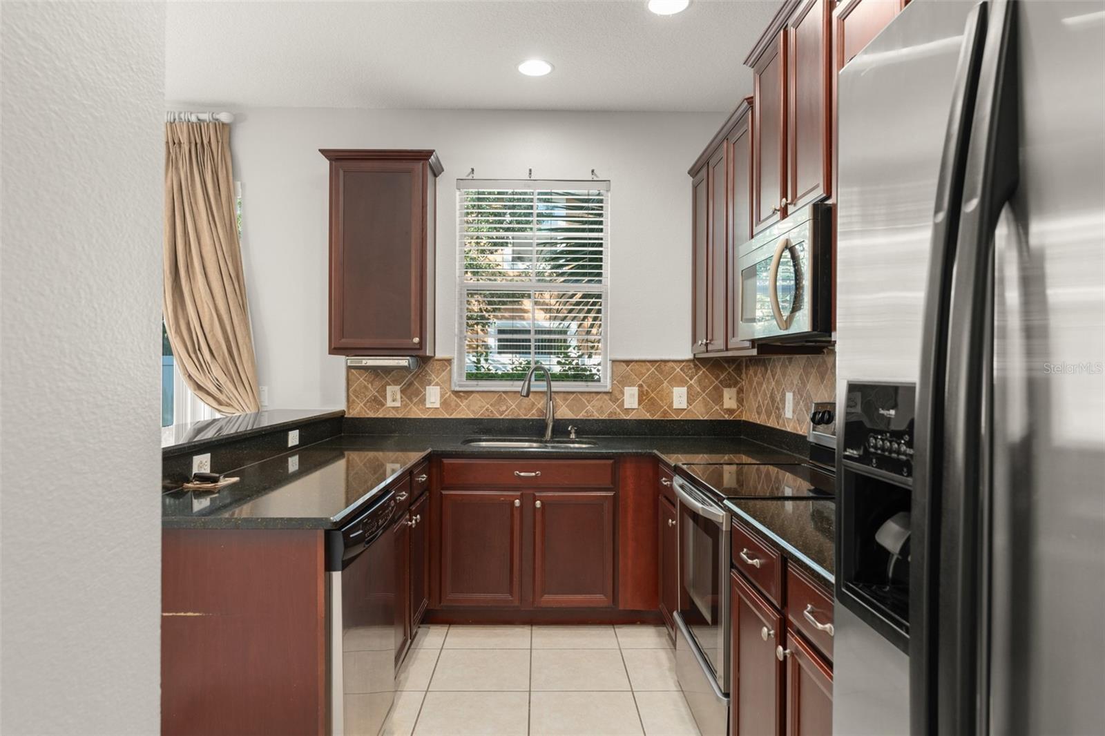Image 11 of 41 For 9434 Tawnyberry Street