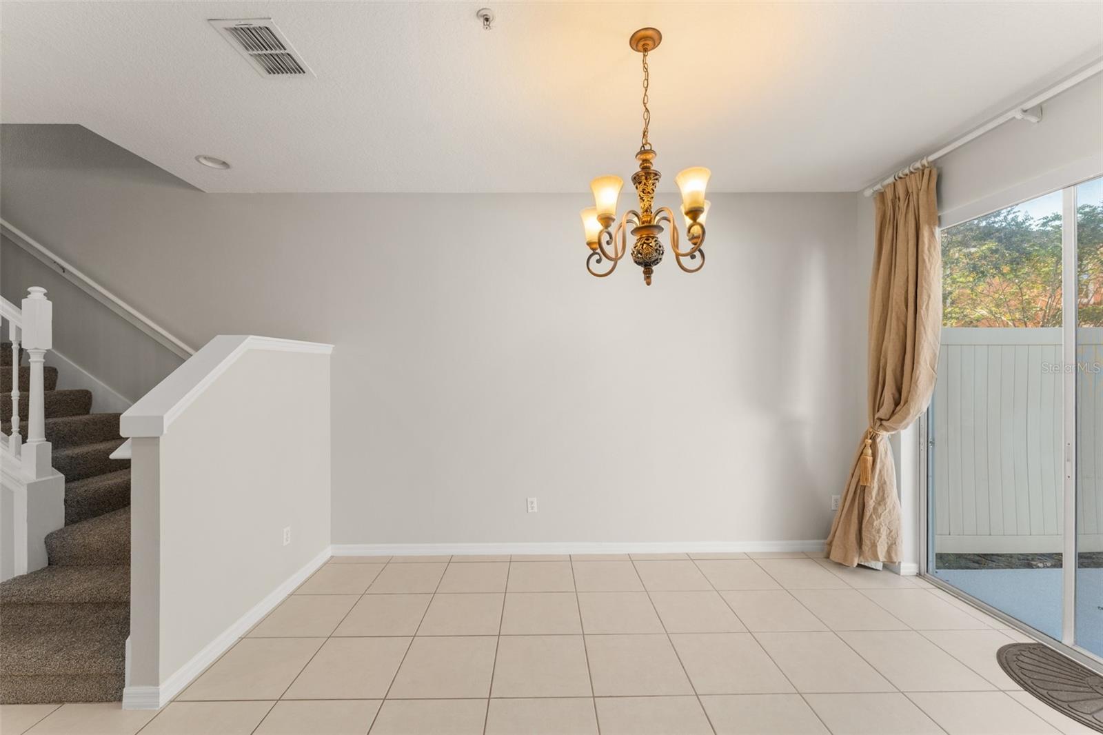 Image 16 of 41 For 9434 Tawnyberry Street