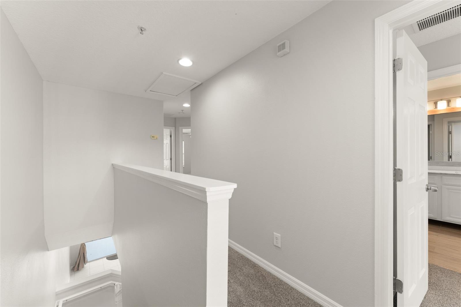 Image 20 of 41 For 9434 Tawnyberry Street
