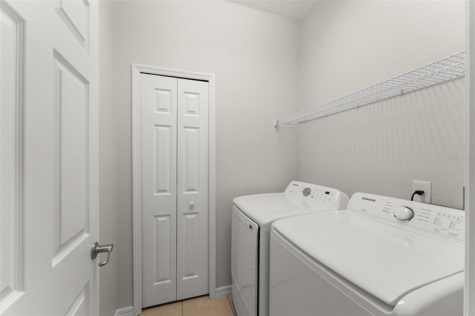 Image 7 of 41 For 9434 Tawnyberry Street