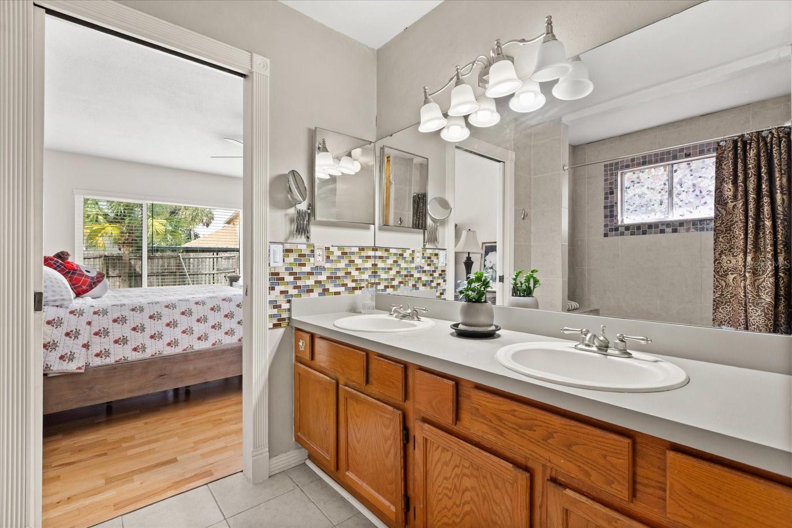 Image 16 of 38 For 12648 Oldcastle Drive