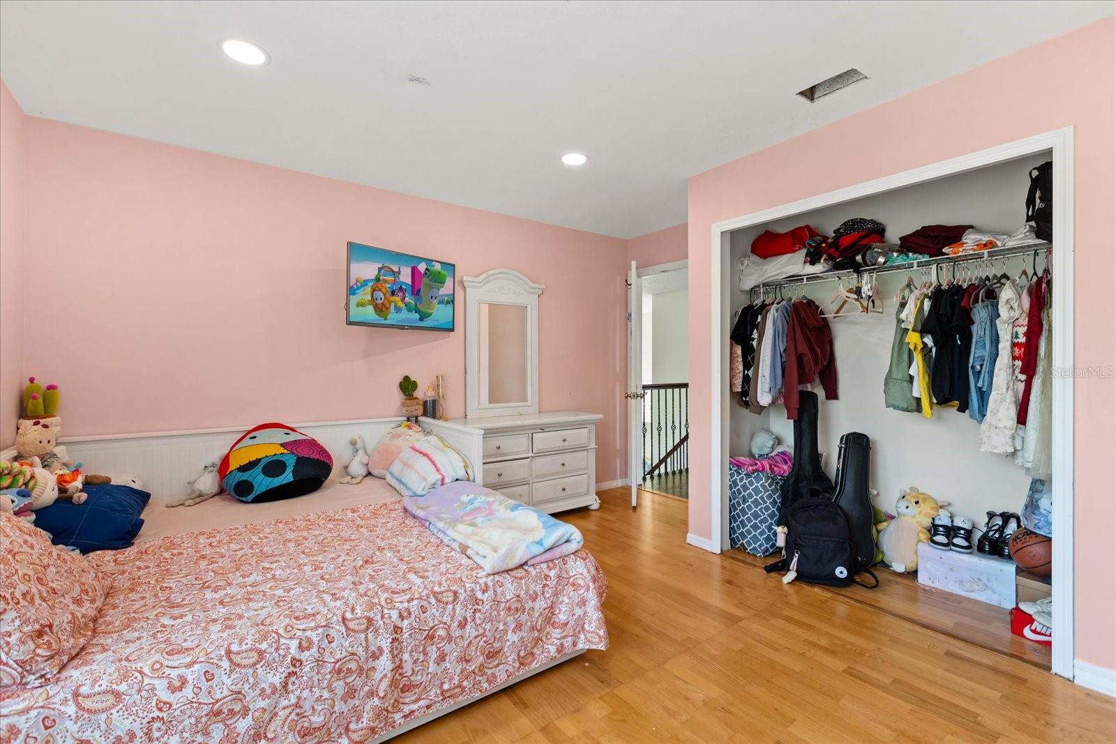 Image 22 of 38 For 12648 Oldcastle Drive